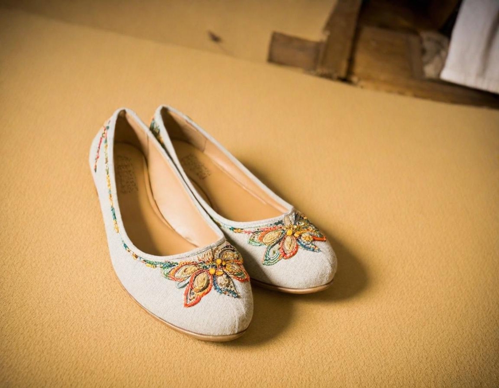Best Traditional Juttis for women