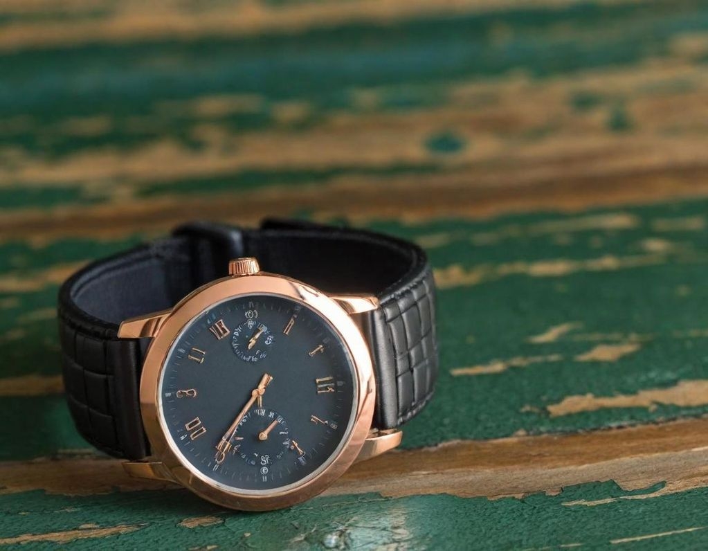 Luxury watches under ₹20000